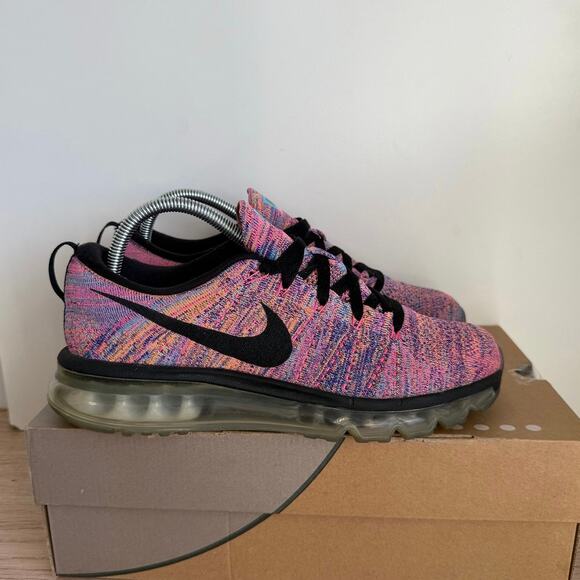 RARE 2015 Nike Flyknit Max MultiColor Women Running Sneakers - SZ 9 - Picture 2 of 13